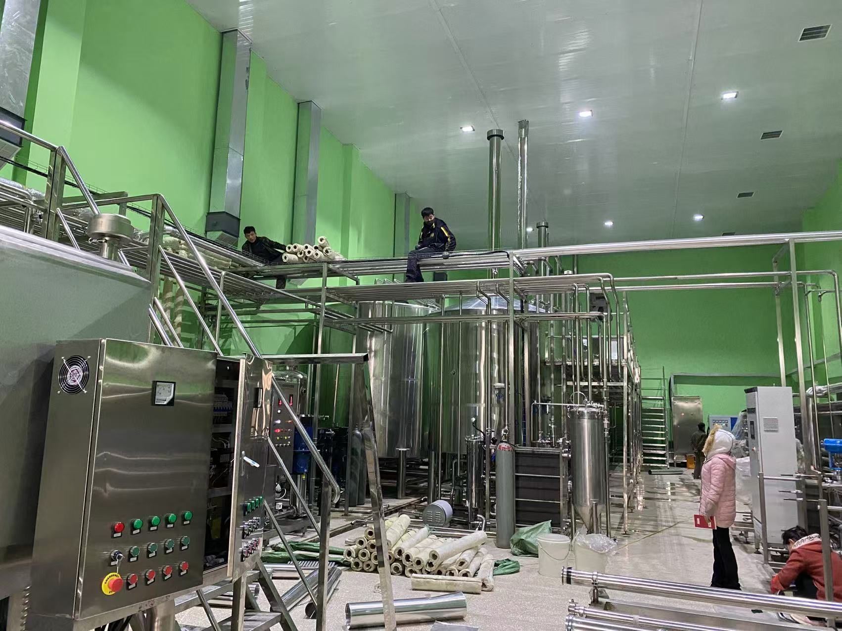 鲁山精酿啤酒设备厂—精酿啤酒设备制造：传承工艺与创新科技的交融
